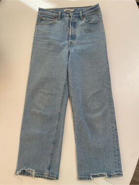 Levi Ribcage Straight Jeans Size 29 Light Wash/Light Indigo/Vintage Worn in Look